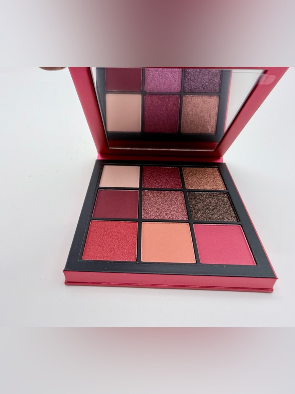 Huda Beauty Ruby Obsessions Eyeshadow Palette